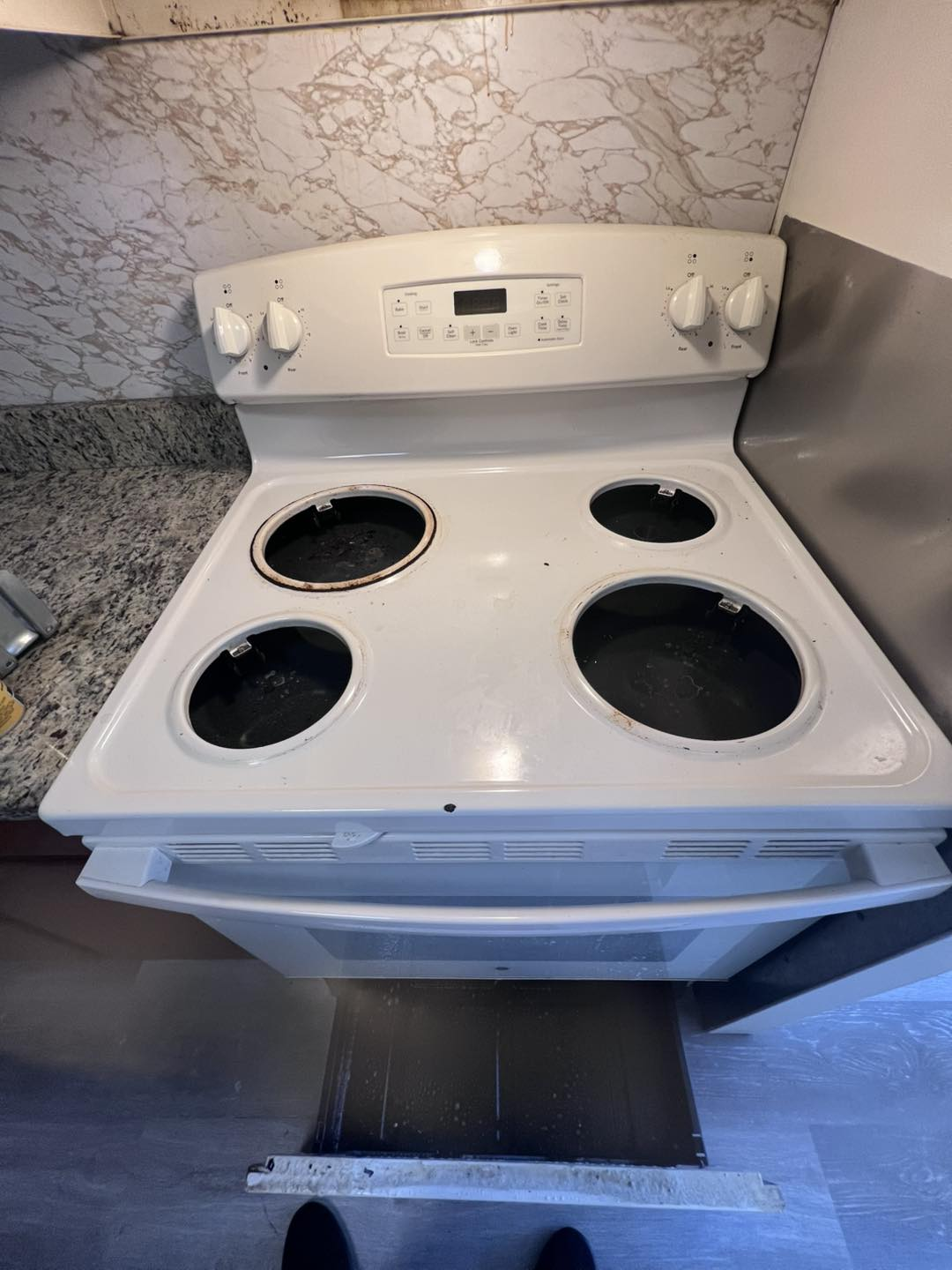 Emmaus cleaning results photo